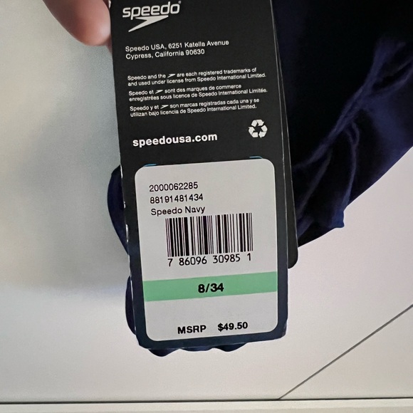 Women’s Speedo sport swimsuit - Picture 4 of 9